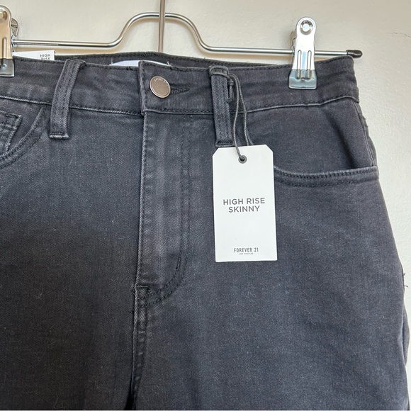 Lace Ankle Black Jean - Picture 5 of 5